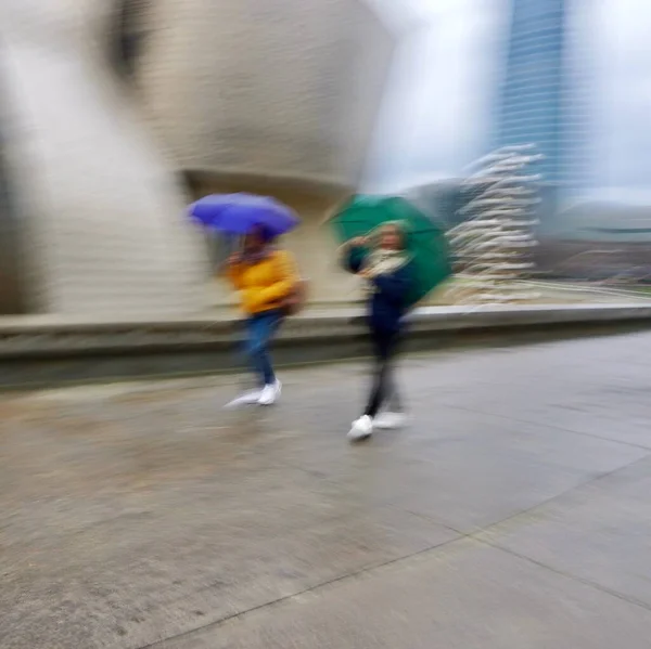 Personnes Marchant Avec Parapluie Dans Ville Bilbao Espagne — Photo