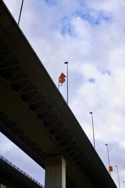 Spanya Nın Bilbao Kentindeki Köprü Mimarisi Seyahat Noktası — Stok fotoğraf