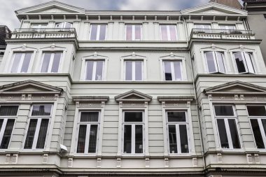 Küçük bir kasaba olan Flensburg 'da güzel eski bir cephe mimarisi bulundu. 