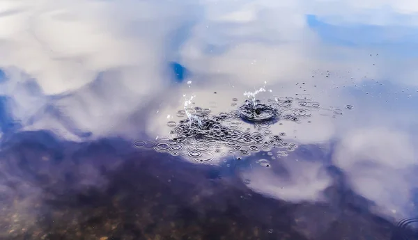 Beautiful Water Lake Splashing Water Ripples Surface Clouds Blue Sky — 스톡 사진
