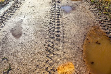 Tekerlek izleriyle tarımsal alanlarda ayrıntılı görüş