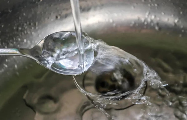 Eau Courante Robinet Eau Dans Évier Métallique — Photo