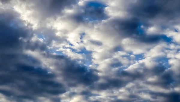 Donkere Wolken Wolkenformaties Lucht Vlak Voor Een Storm — Stockfoto