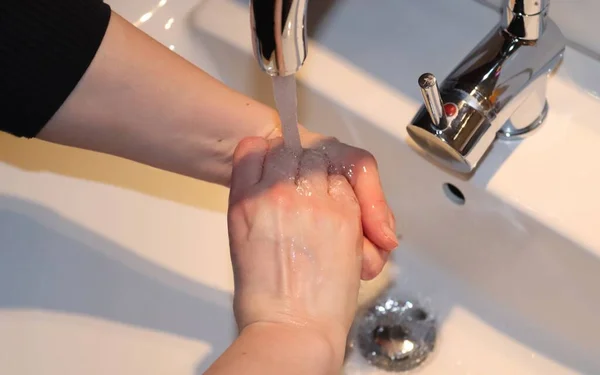 Schoonmaken Handen Wassen Met Zeeppreventie Voor Uitbraak Van Coronavirus 2019 — Stockfoto