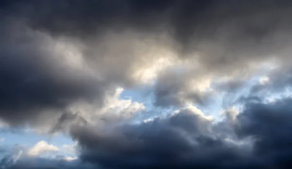 Mörka Moln Himlen Precis Innan Kommande Storm — Stockfoto