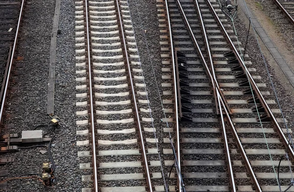 Flera Järnvägsspår Med Korsningar Vid Järnvägsstation Ett Perspektiv — Stockfoto