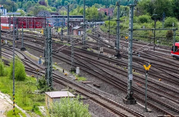 Mehrere Bahngleise Mit Knotenpunkten Einem Bahnhof Perspektivischen Blick — Stockfoto