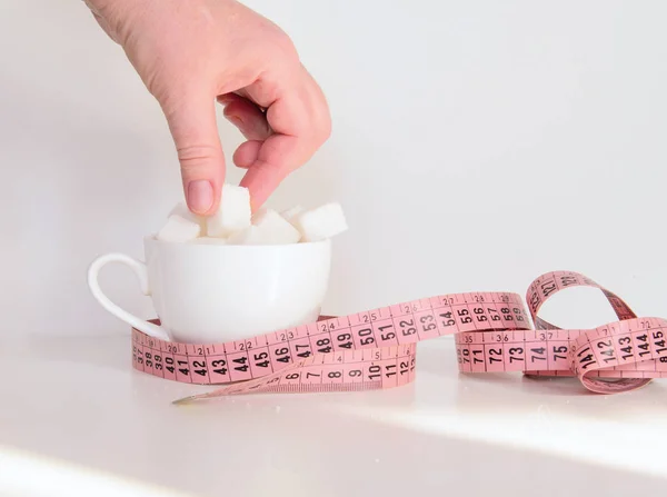 Coffee Cup Filled Lump Sugar Female Fingers Piece Sugar Flexible — Stock Photo, Image