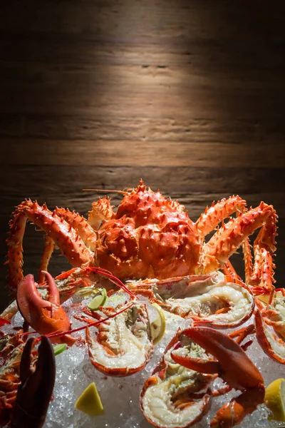 Close up of alaskan king crab and lobster Royalty Free Stock Images