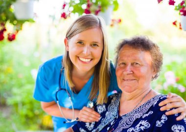 Şirin hasta ve hemşire