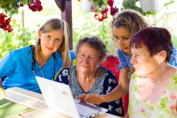 At such ages you should join our environment — Stock Photo, Image