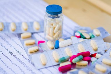 Epilepsi, beyin hastalığı için Antiepileptik ilaç ile nörolojik tedavi.