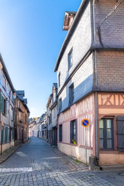 Honfleur, Normandiya, tipik yarım keresteli evler.