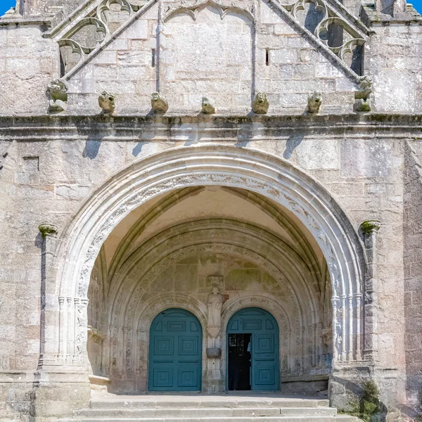 ロクロナン 古代教会 ブルターニュの美しいフランスの都市 — ストック写真