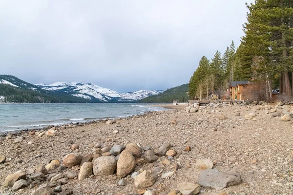 Donner Gölü Kışın Karların Altında Nevada Sahilde Chalets Ile — Stok fotoğraf