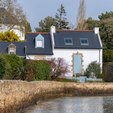 Brittany, Ile aux Moines island in the Morbihan gulf, a typical house in the village