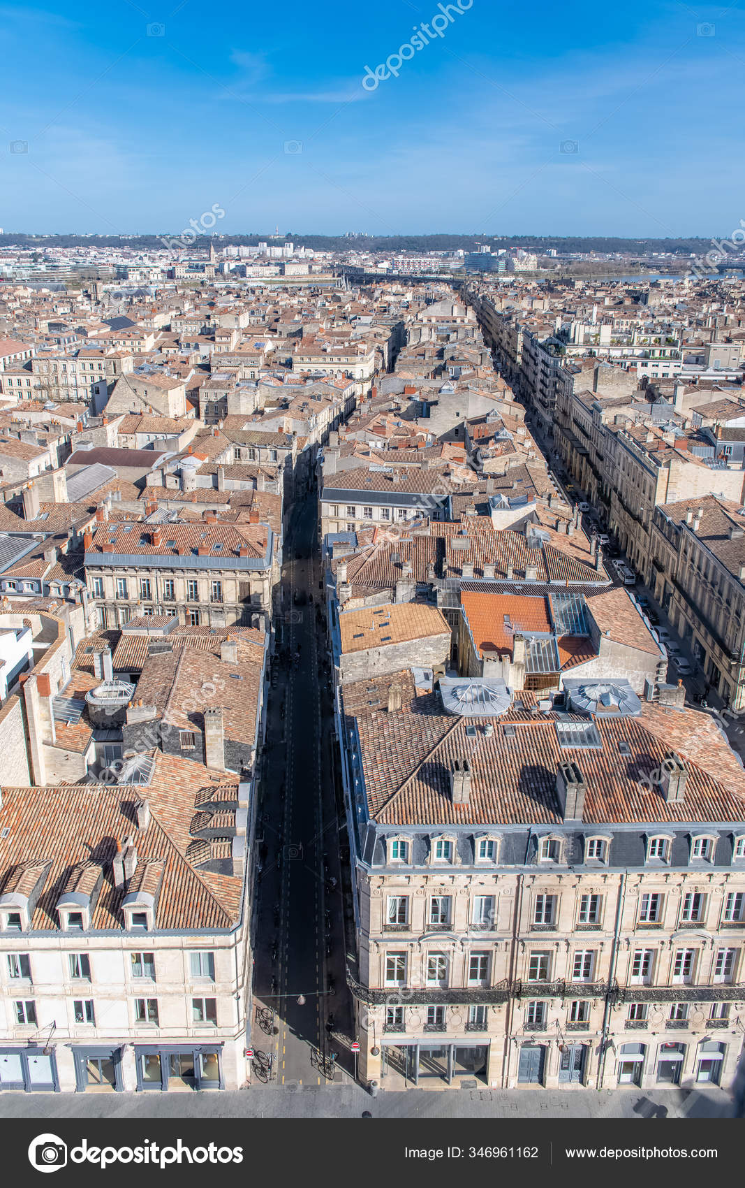 ボルドー 美しいフランスの都市 タイル屋根の空中ビュー 無料のストック写真 C Pascalegueret ボルドー 美しいフランスの都市 タイル屋根の空中ビュー 無料のストック写真 C Pascalegueret