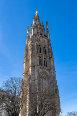 Fransa 'daki Bordeaux, merkezdeki güzel Pey Berland kulesi.