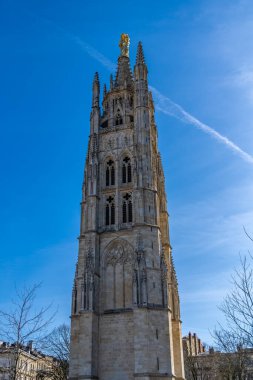 Fransa 'daki Bordeaux, merkezdeki güzel Pey Berland kulesi.