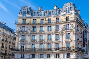 Paris, tipik güzel bina merkezde, Pigalle