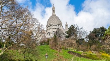 Paris, bazilika Sacre-Coeur, Montmartre 'deki ünlü anıt.