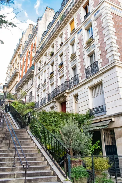 Paris Escadaria Romântica Montmartre Edifícios Típicos — Fotografia de Stock