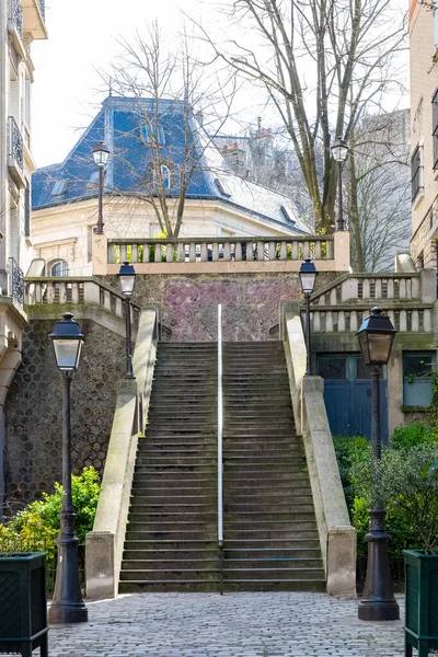 Párizs Romantikus Lépcsőház Montmartre Tipikus Épületek — Stock Fotó