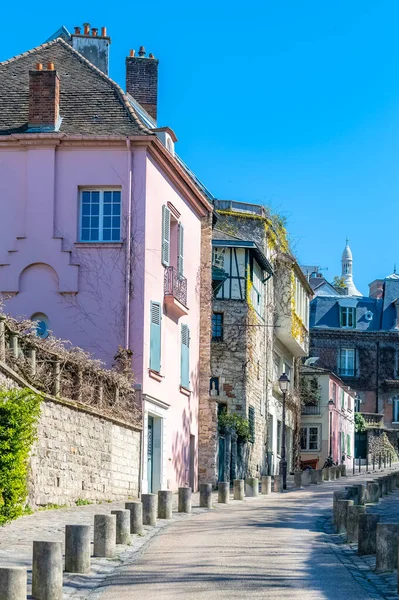 Montmartre Paris Uma Rua Parisiense Muito Romântica Edifícios Com Basílica — Fotografia de Stock