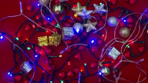 Decorações de Natal espalhadas no chão — Vídeo de Stock