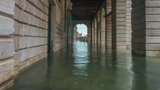 Città italiana inondata d'acqua — Video Stock