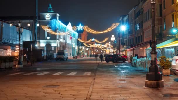 Night timelapse of the street in the city — ストック動画