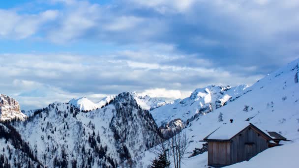 Timelapse van de lucht in de bergen — Stockvideo