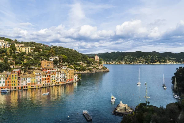 Portofino Panoraması Renkli Kıyı Evleri Talya Nın Liguria Bölgesinde Üzerinde — Stok fotoğraf