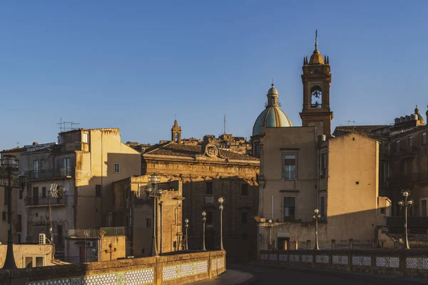 Paisagem Pequena Cidade Siciliana Caltagirone Província Catania Sicília — Fotografia de Stock