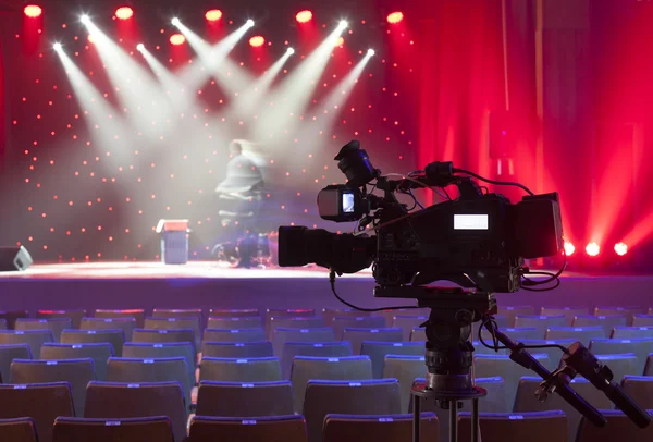 Tv camera in a concert hall — Stock Photo, Image