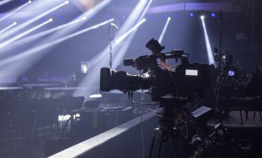 TV kamera bir konser salonu