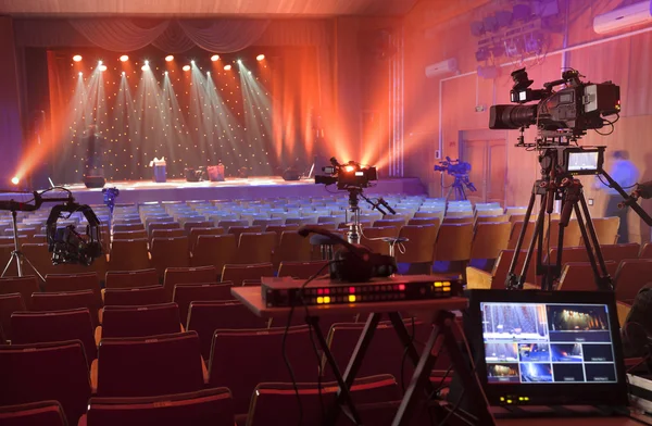 Câmera de TV em uma sala de concerto — Fotografia de Stock