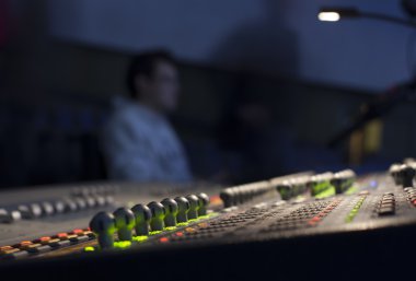 ses stüdyo kayıt donatım ayarlama.