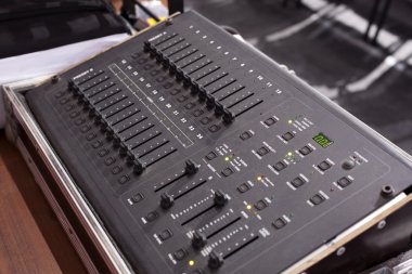 ses stüdyo kayıt donatım ayarlama.