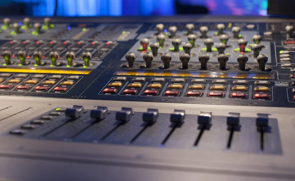 ses stüdyo kayıt donatım ayarlama.