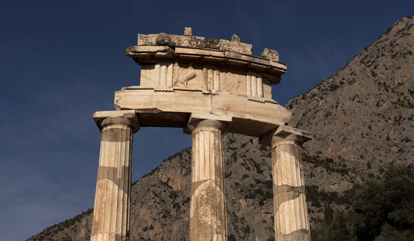 Sítio arqueológico grego antigo de Delphi, Grécia Central . — Fotografia de Stock