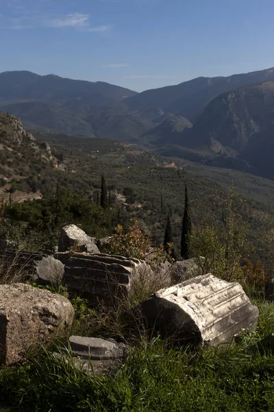 Antiguo sitio arqueológico griego de Delfos, Grecia Central . — Foto de Stock