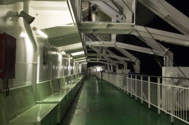 Büyük feribot parçası üzerinde Feribot Tekne tekne kaydetme