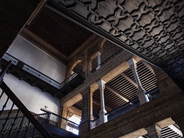 Seville, tarihi kent merkezine, tarihi binalar. İspanya.