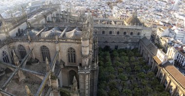 Seville, tarihi kent merkezine, tarihi binalar. İspanya.