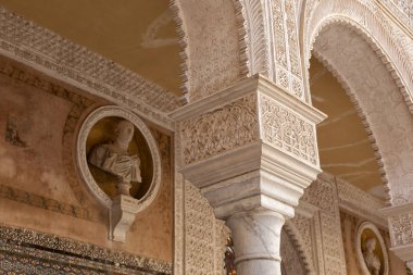 Seville, tarihi kent merkezine, tarihi binalar. İspanya.