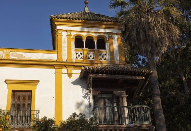 Seville, tarihi kent merkezine, tarihi binalar. İspanya.