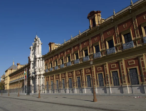 Sevilla, casco antiguo, edificios históricos. España . —  Fotos de Stock