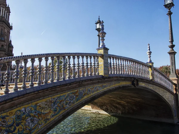 Sevilla, casco antiguo, edificios históricos. España . —  Fotos de Stock