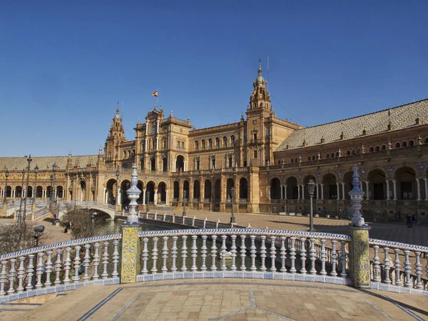 Sevilla, Óváros, a történelmi épületek. Spanyolország. — Stock Fotó